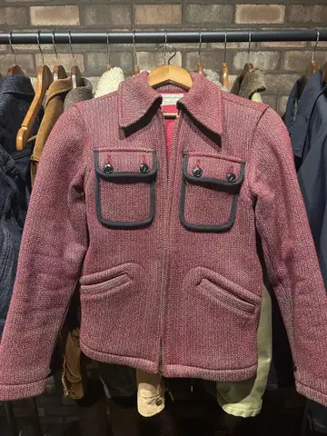 STUDIO D'ARTISAN 스튜디오 다치산 빨간색 비치 크로스