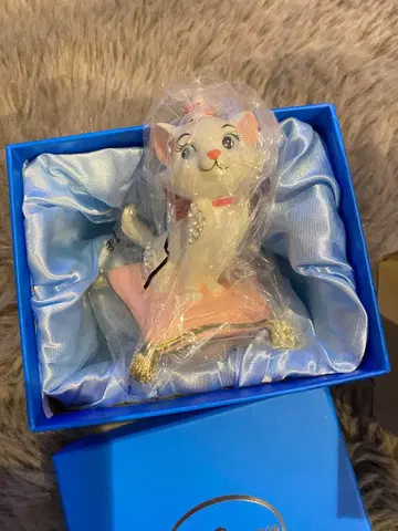 마리 짱 스와로브스키