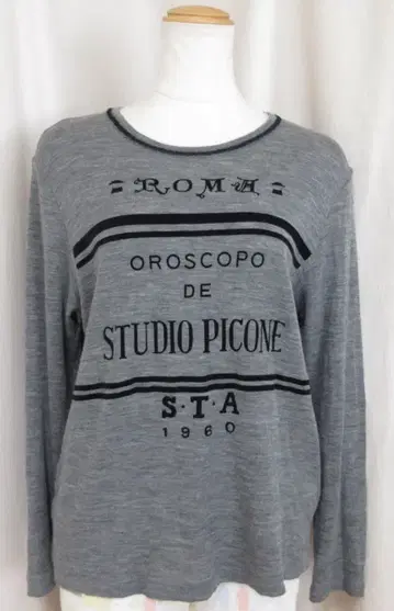 피코네 / 로고 프린트 긴팔 얇은 소재 니트 빅 사이즈 42