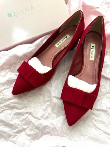 [ 새상품 DIANA ] 빨간색 스웨이드 리본 펌프스 ( 24.5cm )