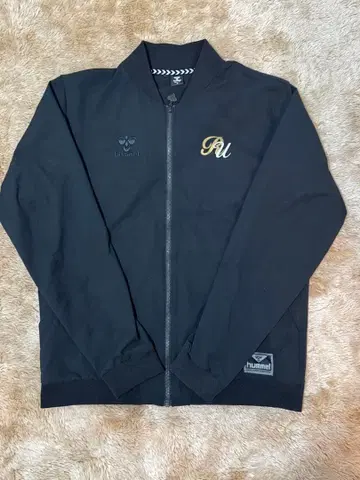 우메노 류타로 선수 실착용 hummel 블랙 나일론 자켓 풀 집업