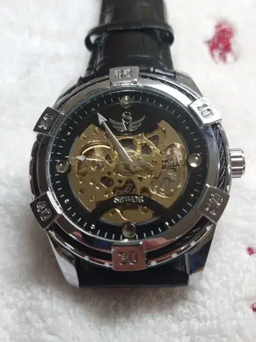 최종 특가! 기계식 자동 와인딩 스켈레톤 손목시계 블랙