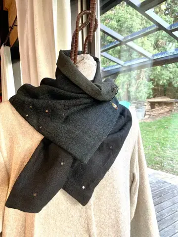 미러워크 자수 스톨