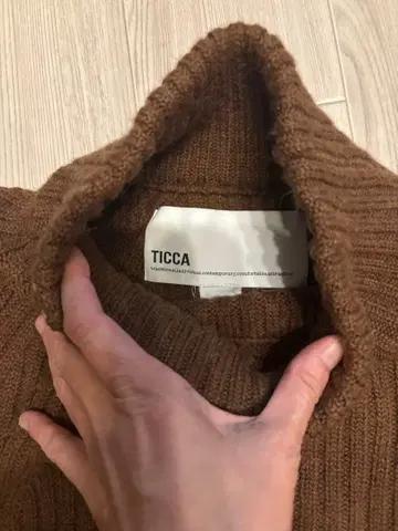 스픽 앤 스팬 TICCA 판초 니트