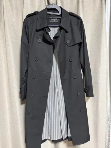 Lacoste 트렌치코트