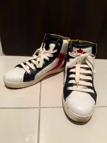 DSQUARED2 하이컷 스니커즈