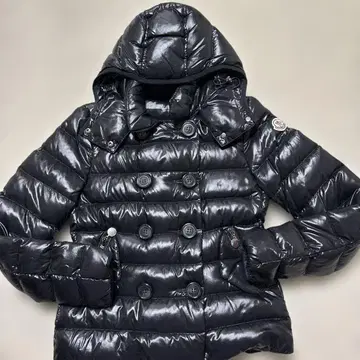 MONCLER 블랙 다운 자켓 후드 부착