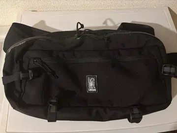 CHROME KADET NYLON 9L 바디백