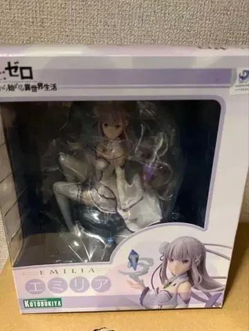 코토부키야 Re: 제로에서 시작하는 이세계 생활 에밀리아 1/8 피규어