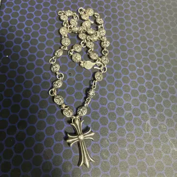 C. home Jewelry 크로스 목걸이