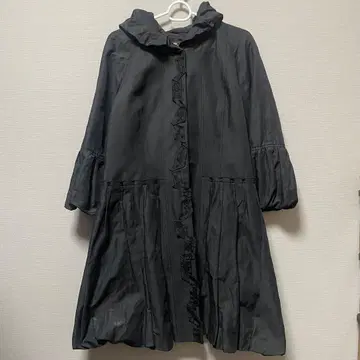 23 ROSSA 로싸 프릴 블랙 롱 코트