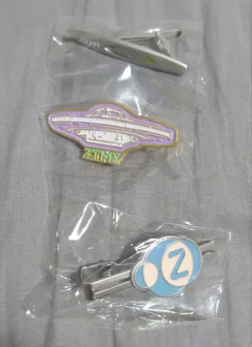 계속 한밤중이면 좋을 텐데 코즈단 가챠 넥타이핀 3종 세트