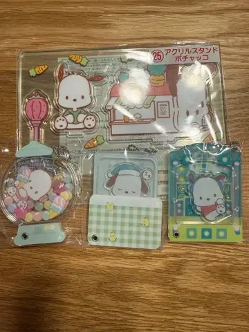 산리오 포차코 아크릴 키링 아크릴 스탠드 4세트