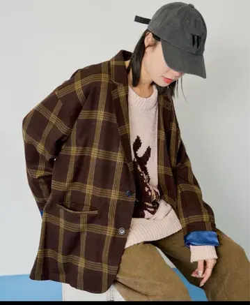 WHIMSIC 브라운 체크 테일러드 자켓