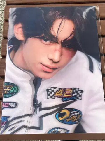 TWS 한진 HYBE Holiday House 3D 포스터