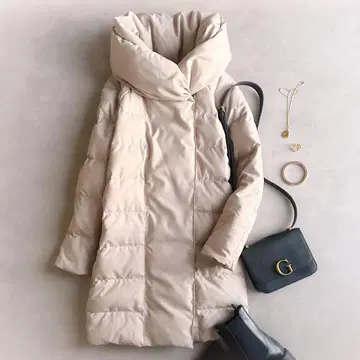 새상품급 PLST 숄카라 다운 코트 라이트 베이지