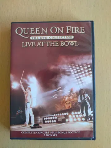 QUEEN ON FIRE LIVE AT THE BOWL
