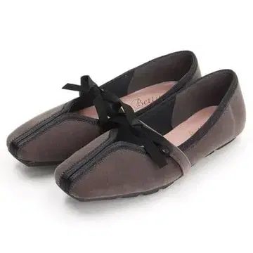 베티 클럽 파이핑 리본 메리 제인 펌프스 그레이