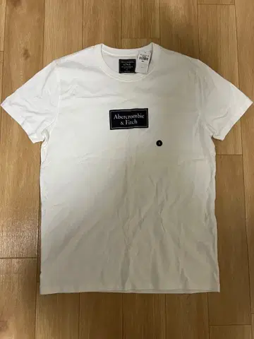 선착순! 아바크롬비&피치 로고 박스 티셔츠 S사이즈 미사용
