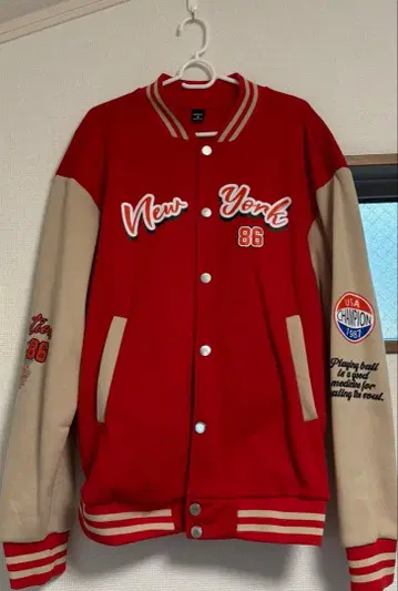 New York 86 바시티 자켓 빨간색/베이지