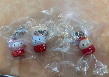 산리오 캐릭터즈 딸기 메지루시 액세서리 키티 마이멜로디