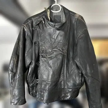 초레어 모터 사이클 가죽 자켓 블랙 스웨덴군 밀리터리
