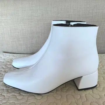 레메 REMME 화이트 스퀘어토 숏부츠 부티 38