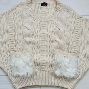 DaTuRa 케이블 니트 스웨터 포켓 퍼