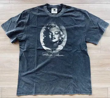 마릴린 몬로 T셔츠 L 사이즈 다크 그레이 빈티지 가공