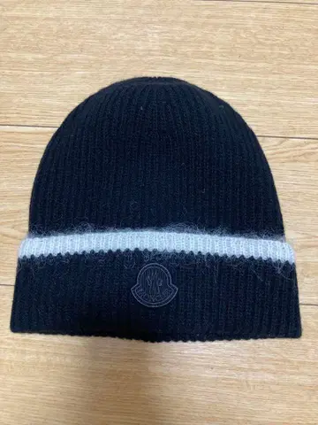 MONCLER 블랙 니트 모자 유닛 사이즈