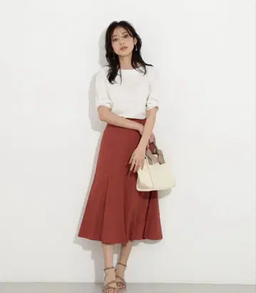 내추럴 뷰티 베이직 린넨 터치 머메이드 스커트