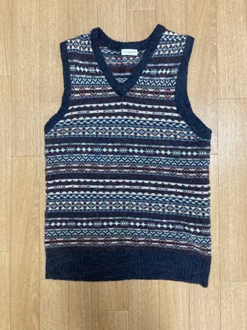 nano universe 슬리브리스 니트 베스트