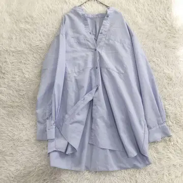 KBF 백 오픈 개더 셔츠 라이트 블루 프리 사이즈