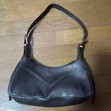 인스턴트 펑크 블랙 숄더백 호보백