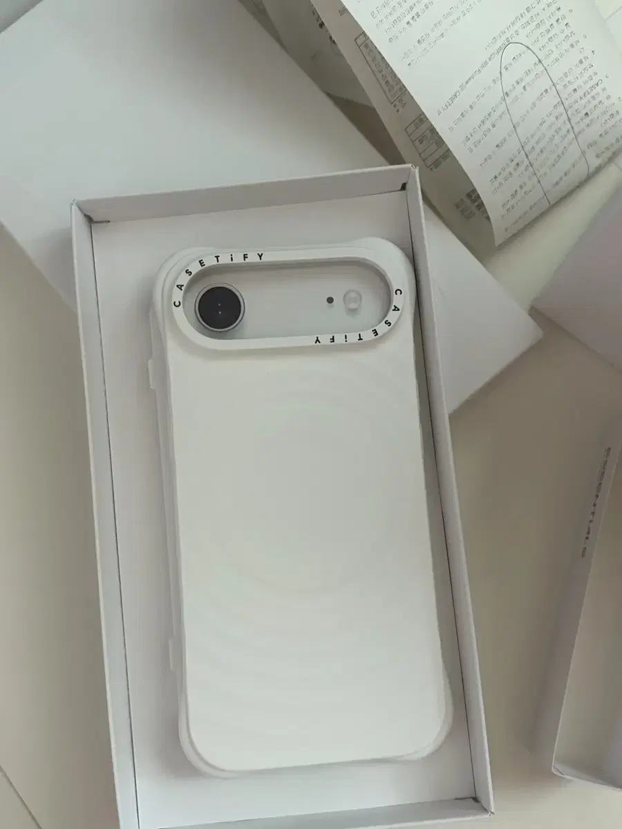 케이스티파이 아이폰 17 에어 리플 케이스 화이트 | 브랜드 중고거래 플랫폼, 번개장터