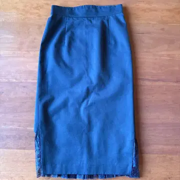 SHE 도쿄 Betty navy 타이트 스커트