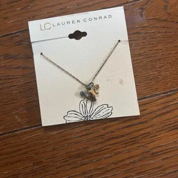 Lauren Conrad 나비 모티브 목걸이