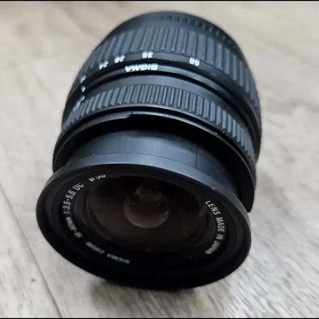 시그마 18-50mm F3.5-5.6 DC (보급형 표준 줌렌즈)