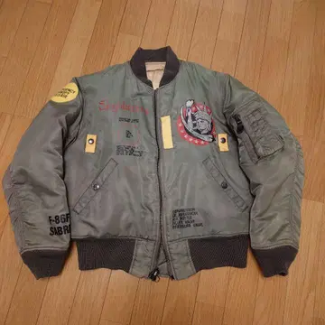 레어템 AVIREXMA-1 플라이트 자켓 SKYBLAZERS