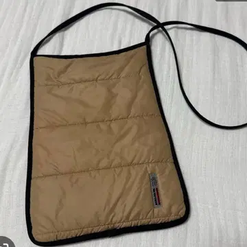 MONCLER 다운 숄더백 베이지