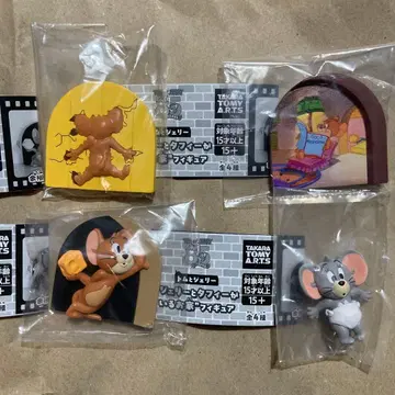 톰과 제리 제리와 타피가 있는 집 피규어 4종 컴프 세트