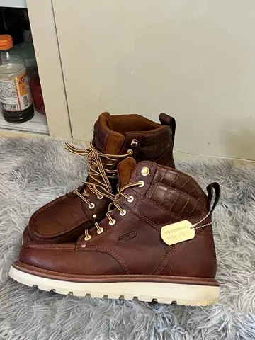 KEEN NOONGOOSE 브라운 부츠