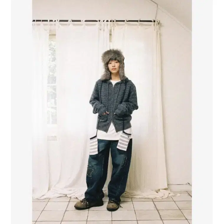 トップス aeae STRIPE HOOD KNIT ZIP UP [NAVY] Aeae Stripe Hood Knit Zip-up [Navy] on Bunjang Global Site.