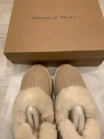 Oriental Traffic 베이지 어그 부츠