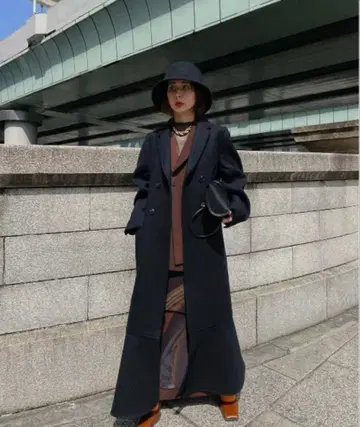 더블 브레스티드 머메이드 코트