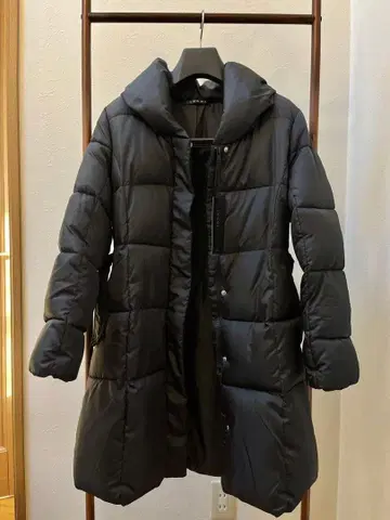 [ 미사용 새상품 ] INGNI 다운 코트 M 블랙