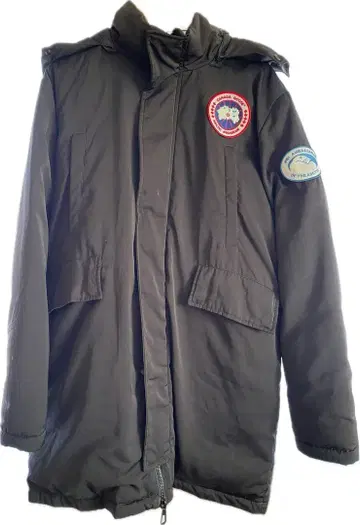 CANADA GOOSE 블랙 다운 자켓