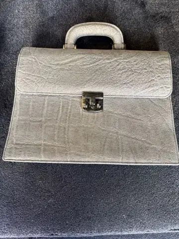 그레이 송아지 가죽 비즈니스 백 콤비네이션 락 포함