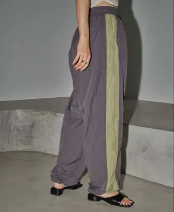 [ 새상품급 ] todayful 나일론 팬츠