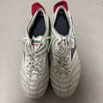 Mizuno 축구화 스파이크 화이트/레드 교체형